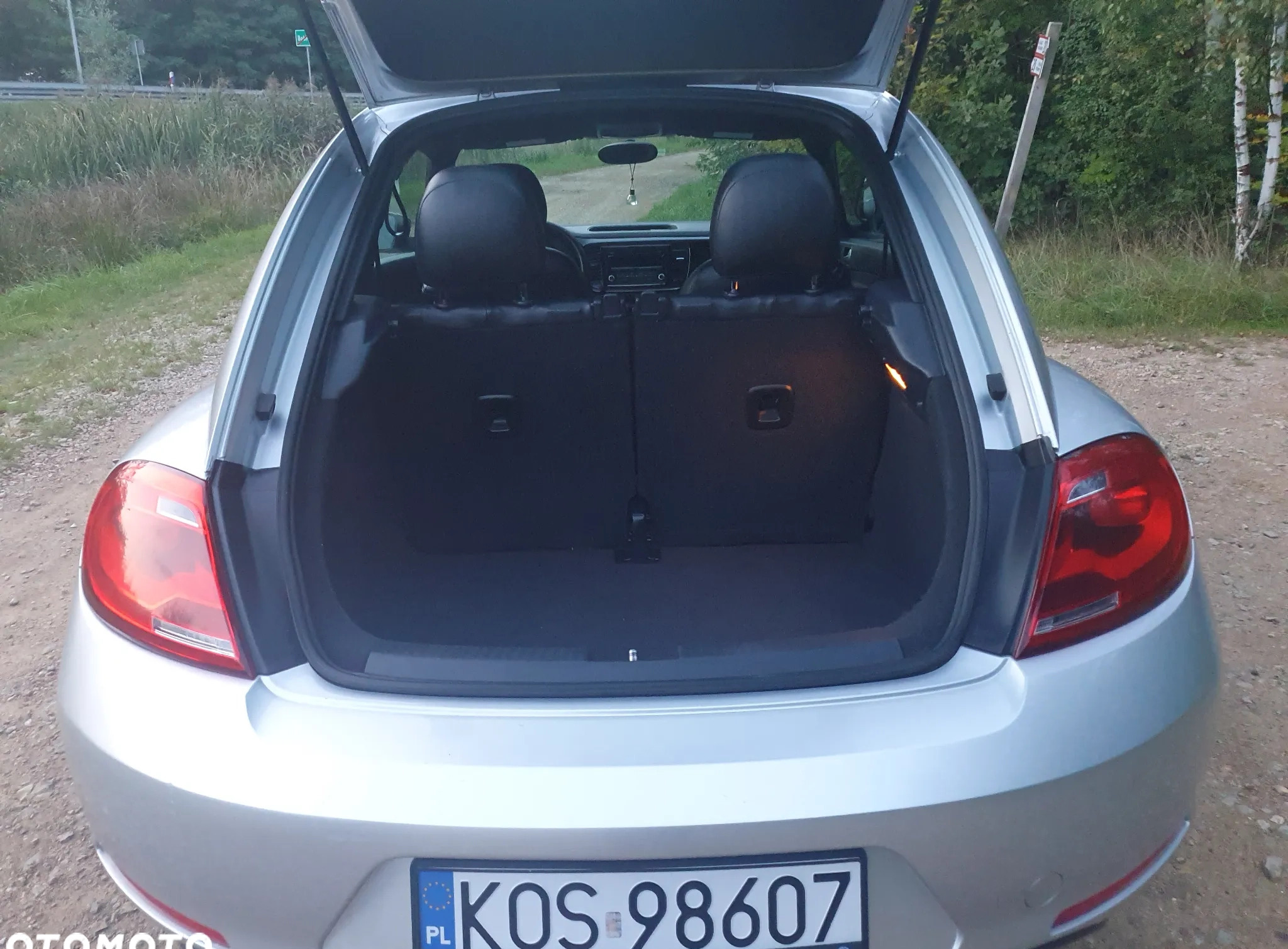 Volkswagen New Beetle cena 42500 przebieg: 93200, rok produkcji 2014 z Reszel małe 92